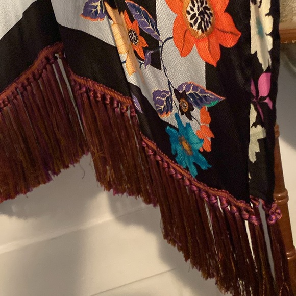 Etro Silk Elastane Stunning Print Fringe Hem Poncho New With Tags Made in Italy - Picture 12 of 16